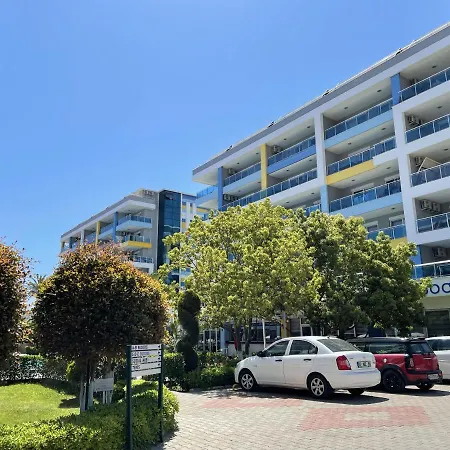 Sa Apartments! 300m To The Apartment *