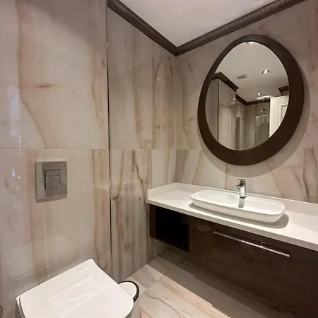 Διαμέρισμα Sa Apartments! Beachfront With Sea View & Pool *